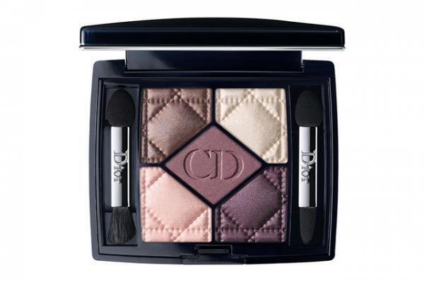 ディオールの定番アイシャドウが一新。ブランドの歴史が込められた12色登場
