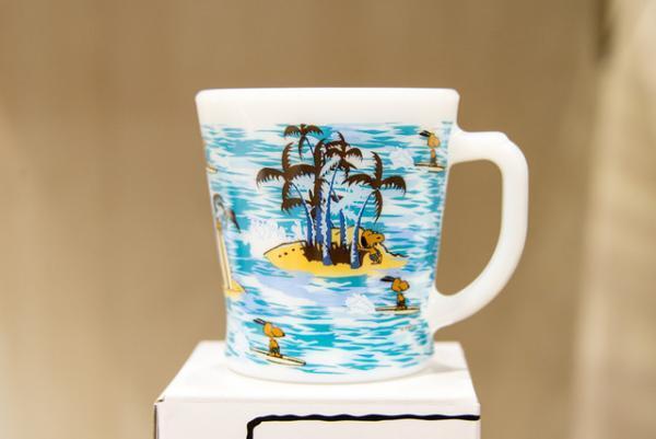 日焼けしたスヌーピーが新宿伊勢丹に大集合