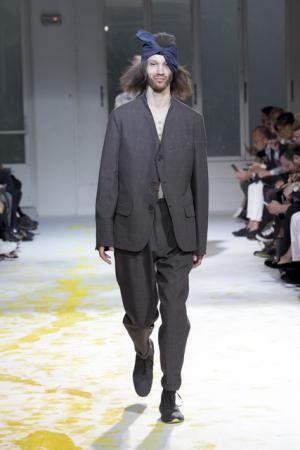 孤独なストーリーから導き出した、ヨウジヤマモトのグランジ【15SSメンズ】