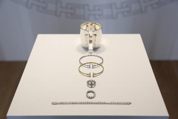 ティファニーが新コレクション「Tiffany T」発表