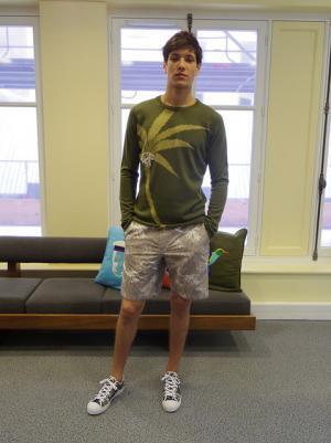 ペラフィネ、カシミアニットにシンプソンズ【15SSメンズ】