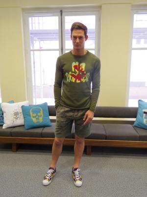 ペラフィネ、カシミアニットにシンプソンズ【15SSメンズ】