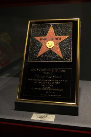 松屋銀座、くまのプーさん展スタート。ディズニー秘蔵の初公開資料など400点展示