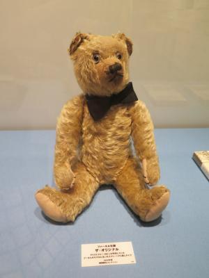 松屋銀座、くまのプーさん展スタート。ディズニー秘蔵の初公開資料など400点展示