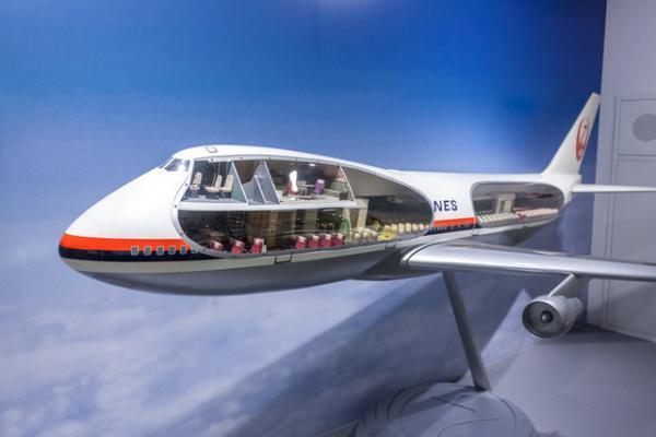 搭乗前も楽しむ羽田空港！--JAL「SKY MUSEUM」で空の旅をもっと楽しく
