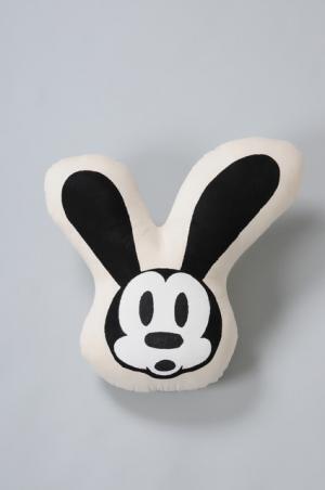 ディズニー“オズワルド”が新宿伊勢丹でお出迎え！雑誌『SPUR』とコラボ