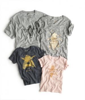 J.CREWが蜂モチーフのチャリティーTシャツ発売。動植物の未来を守る