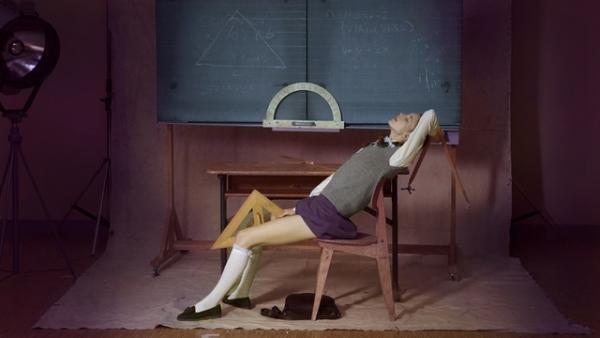 映画『ニンフォマニアック』の女優ステイシー・マーティン、ミュウミュウの広告に抜擢