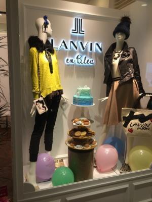 梅田ルクアがリニューアル。ランバン オン ブルーで「マグノリアベーカリー」のクッキー配布