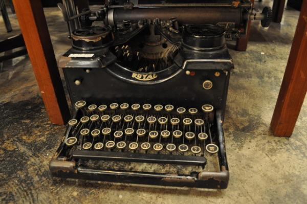 【京都特集】70B ANTIQUESで知る、アンティークの真髄