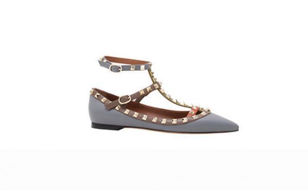 ヴァレンティノ ポップアップストアにヨンア来場。バッグ購入先着で一緒にフォトセッション