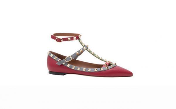 ヴァレンティノ ポップアップストアにヨンア来場。バッグ購入先着で一緒にフォトセッション