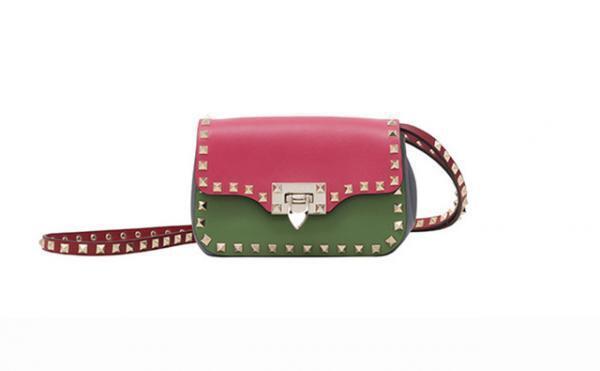 ヴァレンティノ ポップアップストアにヨンア来場。バッグ購入先着で一緒にフォトセッション