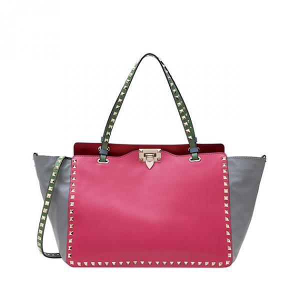 ヴァレンティノ ポップアップストアにヨンア来場。バッグ購入先着で一緒にフォトセッション