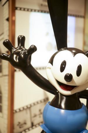 新宿伊勢丹にSPURの街が誕生。オズワルド、ボビー・ダズラーが旅に誘う