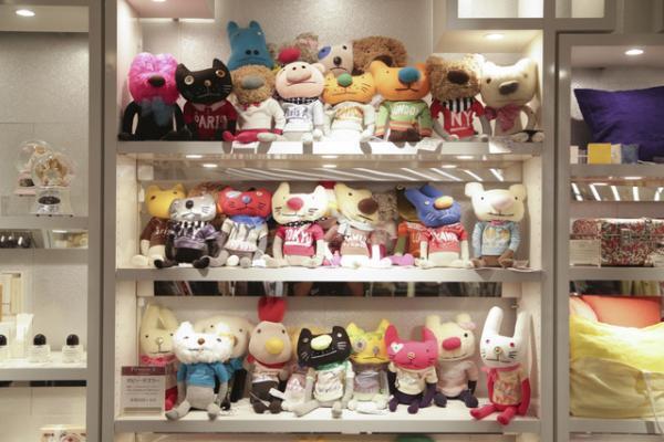 新宿伊勢丹にSPURの街が誕生。オズワルド、ボビー・ダズラーが旅に誘う