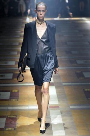 125周年のランバンは“何でもないこと”がすべて【15SSウィメンズ】