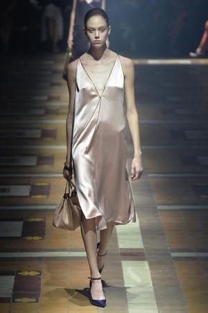 125周年のランバンは“何でもないこと”がすべて【15SSウィメンズ】