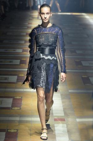 125周年のランバンは“何でもないこと”がすべて【15SSウィメンズ】