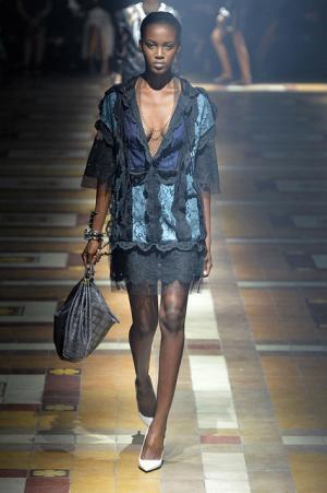 125周年のランバンは“何でもないこと”がすべて【15SSウィメンズ】