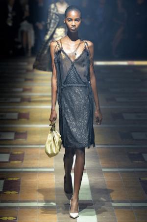 125周年のランバンは“何でもないこと”がすべて【15SSウィメンズ】