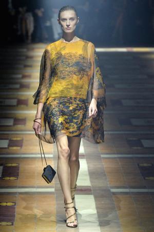 125周年のランバンは“何でもないこと”がすべて【15SSウィメンズ】