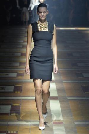 125周年のランバンは“何でもないこと”がすべて【15SSウィメンズ】