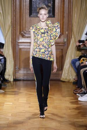 ヴィクター＆ロルフのスポーツフェミニン【15SSウィメンズ】