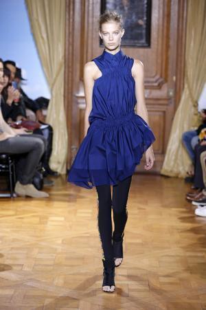 ヴィクター＆ロルフのスポーツフェミニン【15SSウィメンズ】