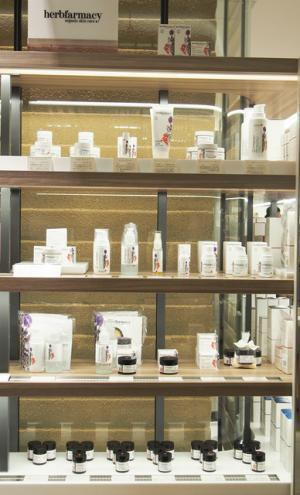 秋の夜長におすすめ伊勢丹ナチュラルビューティーの殿堂、ビーアポまとめ【イギリス編】