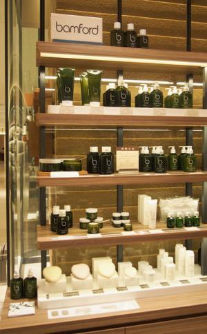 秋の夜長におすすめ伊勢丹ナチュラルビューティーの殿堂、ビーアポまとめ【イギリス編】