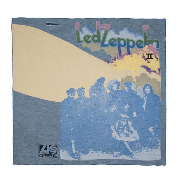 ポール・スミス×レッド・ツェッペリンがコラボ。アルバムジャケットをスカーフで再現