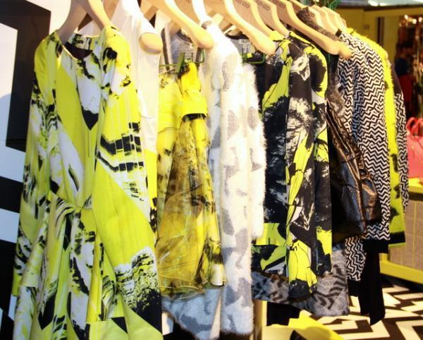 ケンゾーが新宿伊勢丹でポップアップ。ファイヤーキングやニューエラコラボアイテム先行発売