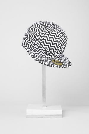 ケンゾーが新宿伊勢丹でポップアップ。ファイヤーキングやニューエラコラボアイテム先行発売