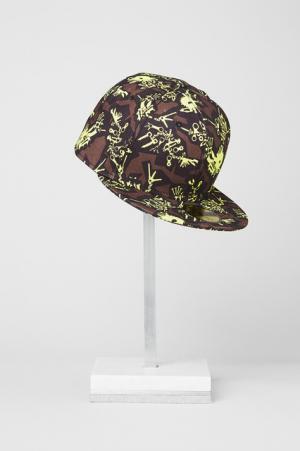 ケンゾーが新宿伊勢丹でポップアップ。ファイヤーキングやニューエラコラボアイテム先行発売