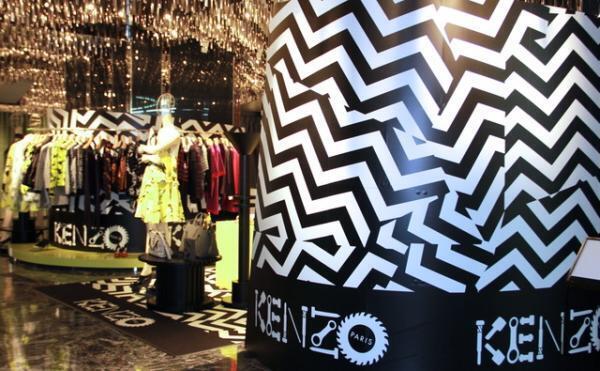 ケンゾーが新宿伊勢丹でポップアップ。ファイヤーキングやニューエラコラボアイテム先行発売