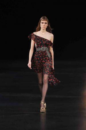 サンローランのセンシュアルグラム【15SSウィメンズ】