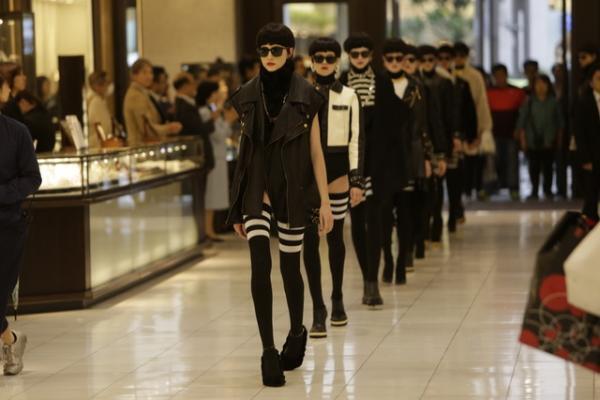 新宿スタイル・コレクション最終日に伊勢丹でファッションショー