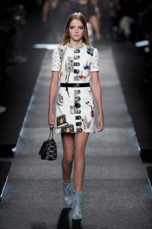 70’sと過去未来をミックスするルイ・ヴィトン【15SSウィメンズ】