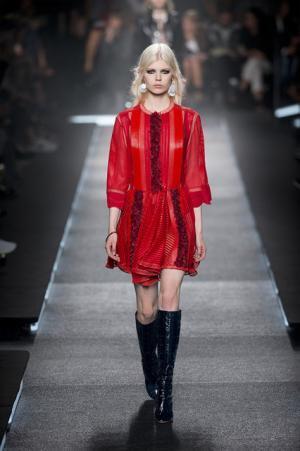 70’sと過去未来をミックスするルイ・ヴィトン【15SSウィメンズ】