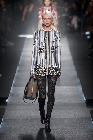 70’sと過去未来をミックスするルイ・ヴィトン【15SSウィメンズ】