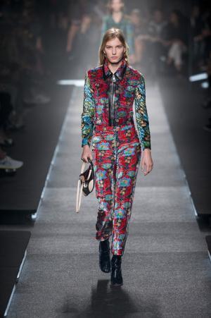 70’sと過去未来をミックスするルイ・ヴィトン【15SSウィメンズ】