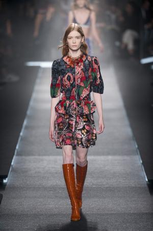 70’sと過去未来をミックスするルイ・ヴィトン【15SSウィメンズ】