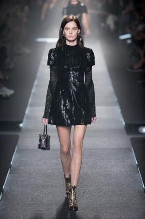 70’sと過去未来をミックスするルイ・ヴィトン【15SSウィメンズ】