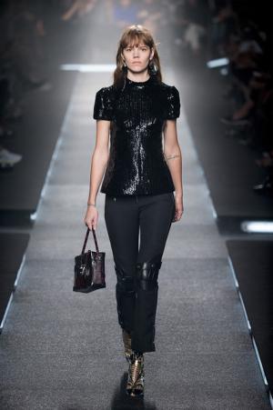 70’sと過去未来をミックスするルイ・ヴィトン【15SSウィメンズ】