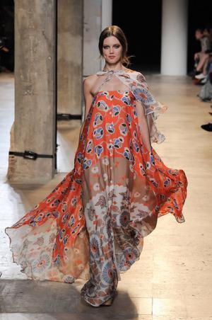 ポール＆ジョーは70’sのリラックスムード【15SSウィメンズ】