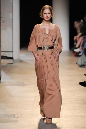 ポール＆ジョーは70’sのリラックスムード【15SSウィメンズ】