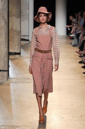 ポール＆ジョーは70’sのリラックスムード【15SSウィメンズ】