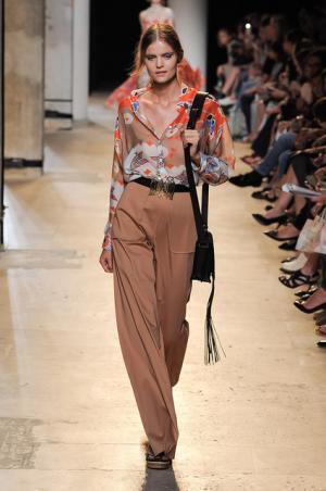 ポール＆ジョーは70’sのリラックスムード【15SSウィメンズ】