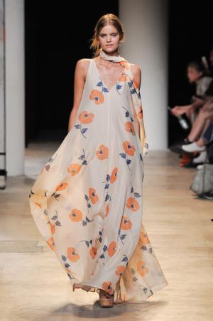 ポール＆ジョーは70’sのリラックスムード【15SSウィメンズ】